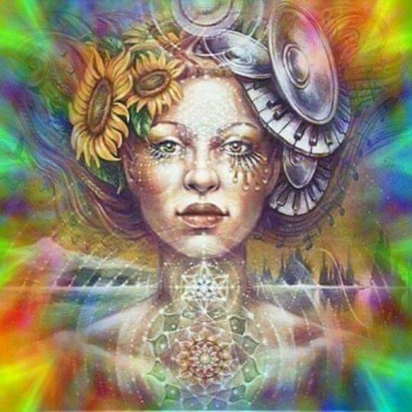 Meet your Posher, Jennifer - Picture 1 of 3